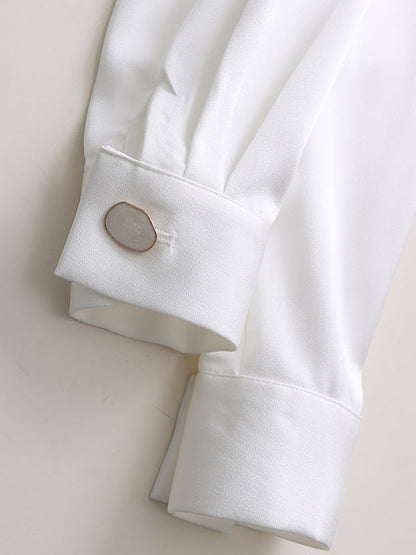 Beautifully Crafted Blouse in a Classic Style