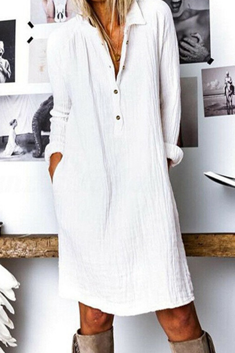 Beautifully Finished Dress in a Timeless Design
