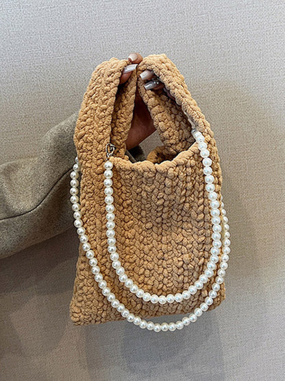 Sophisticated Bag with a Clean Classic Look