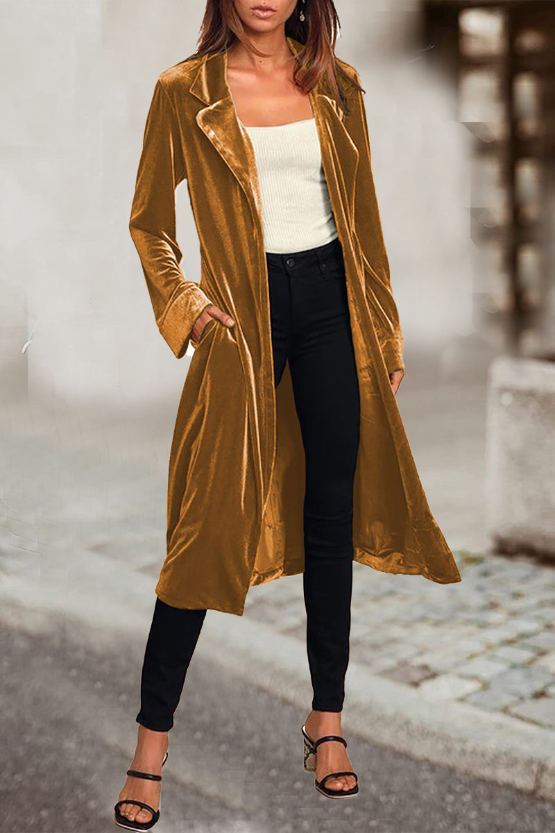 Effortlessly Elegant Garment with a Timeless Design