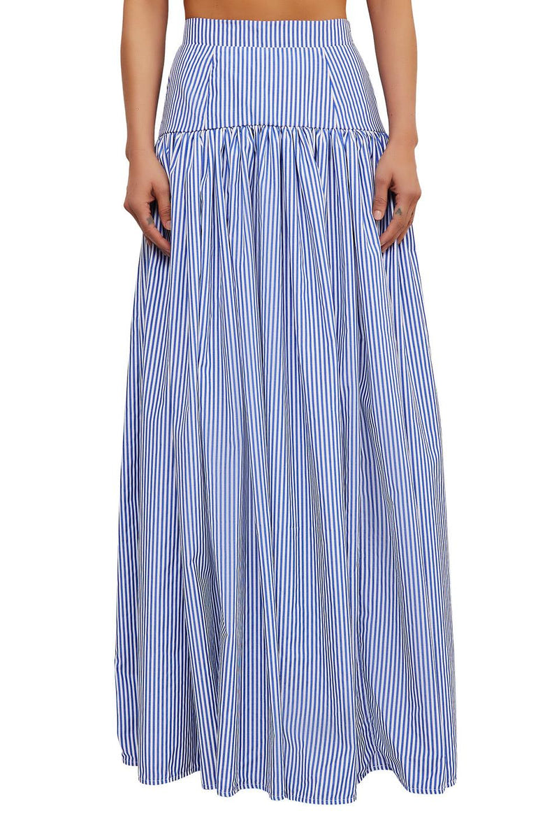 Sophisticated Garment with a Clean Classic Look