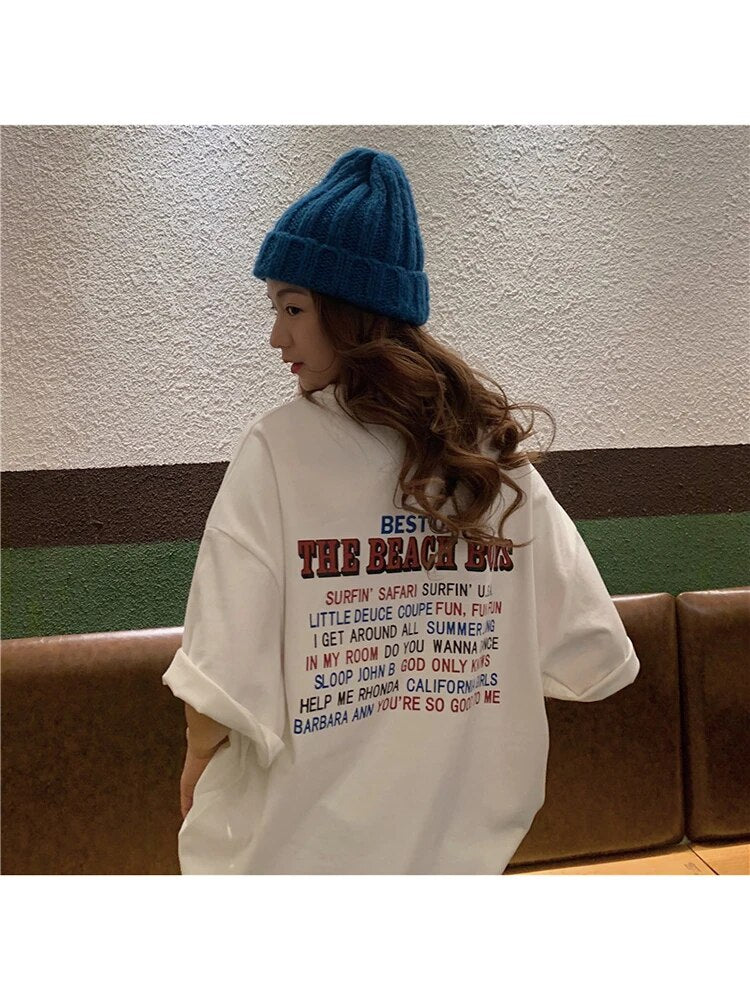 Effortlessly Elegant T-Shirt with a Timeless Design
