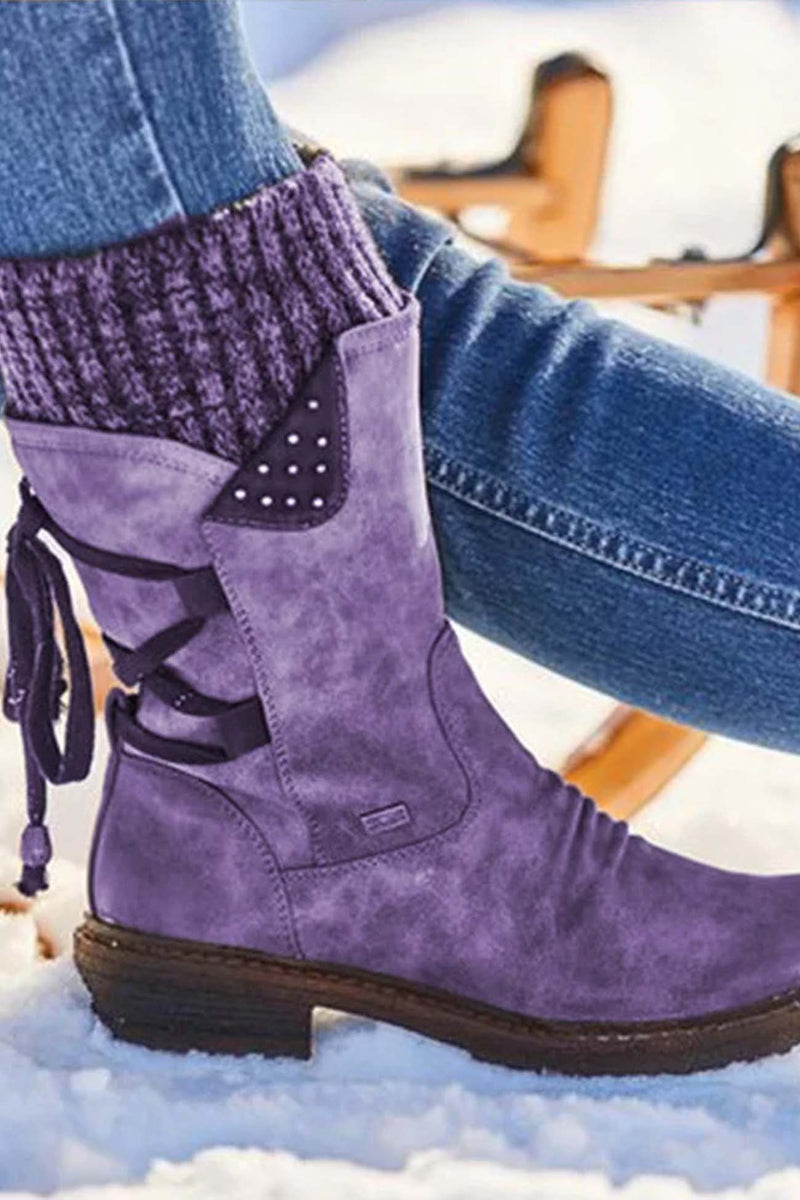 Effortlessly Elegant Boots with a Timeless Design