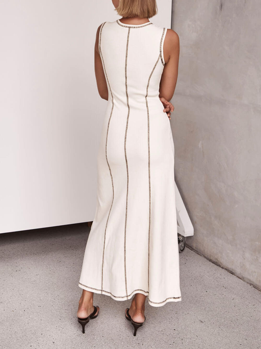 Classic Vintage & Enduringly Stylish Dress