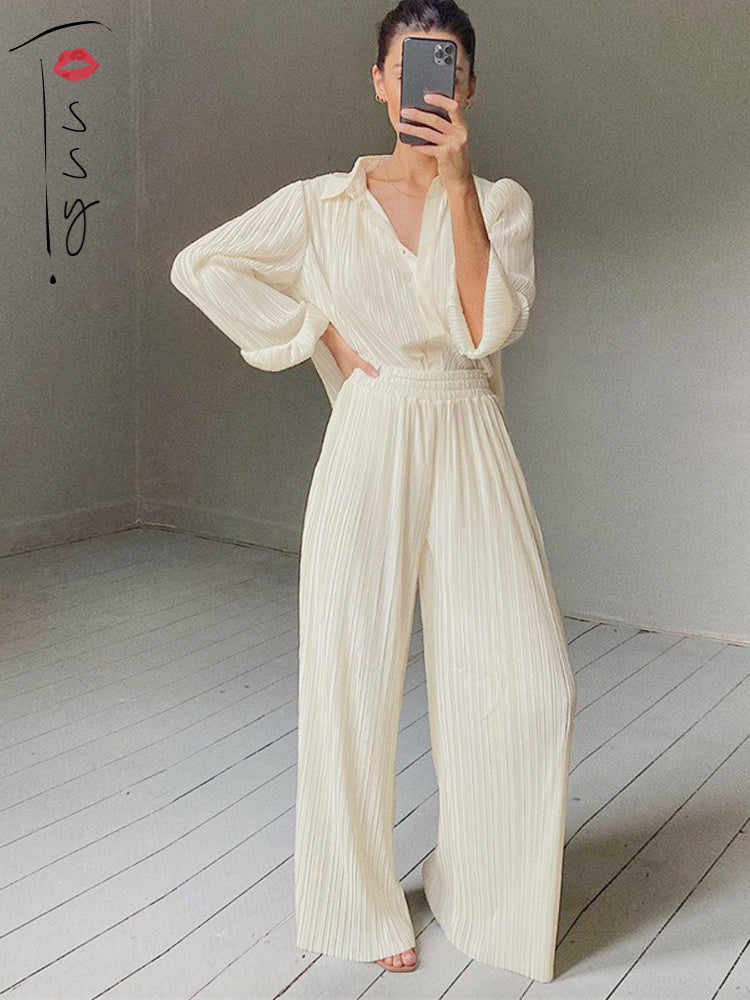 Gracefully Styled Blouse for Any Occasion