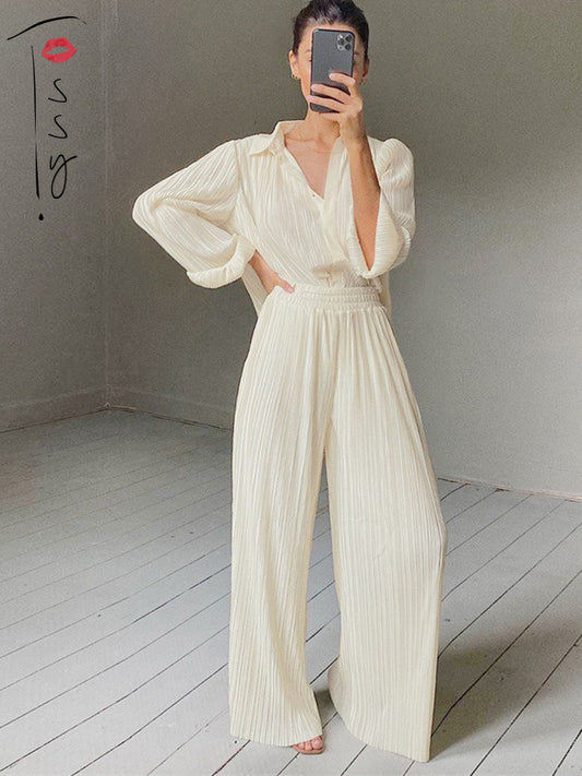 Gracefully Styled Blouse for Any Occasion