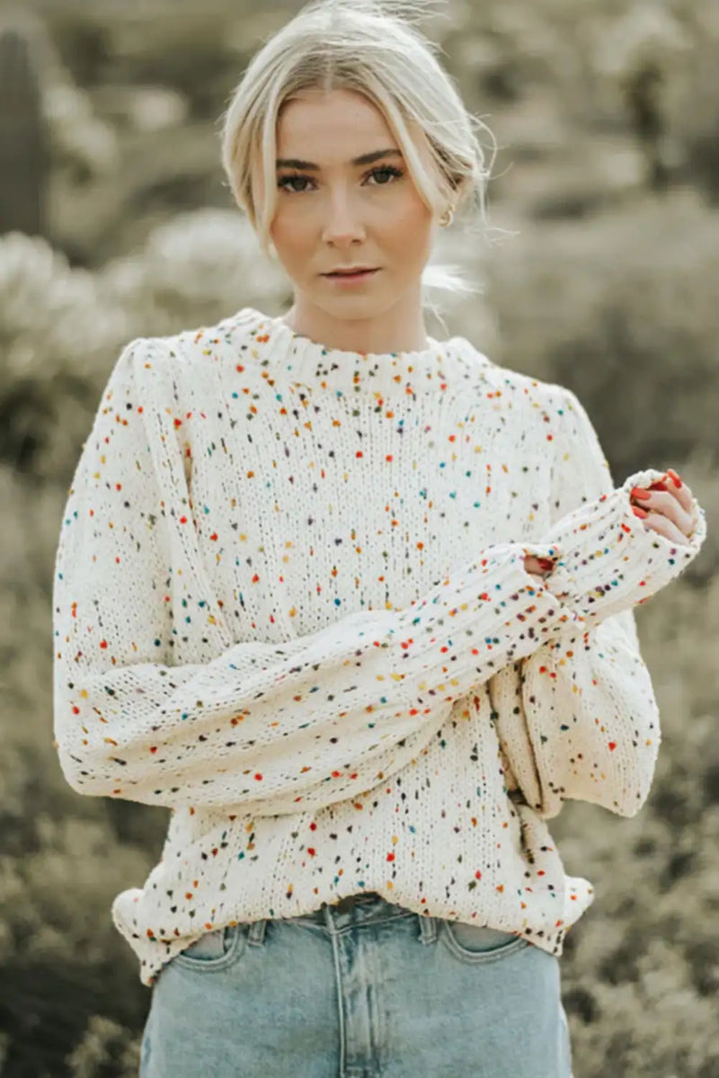 Effortlessly Elegant Sweater with a Timeless Design