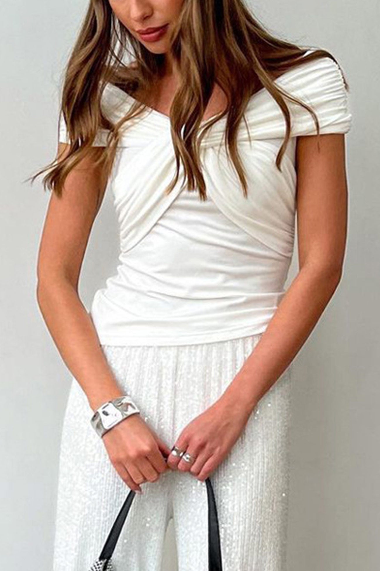 Beautifully Finished Top in a Timeless Design