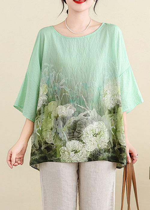Classic Vintage Shirt with a Flattering Fit