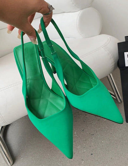 A Vintage Style Heels with Delicate Timeless Details