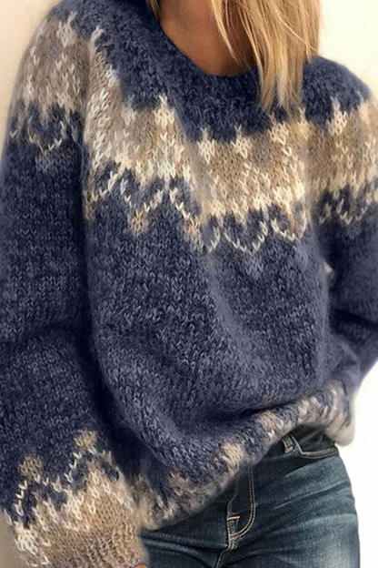 Effortlessly Elegant Sweater with a Timeless Design
