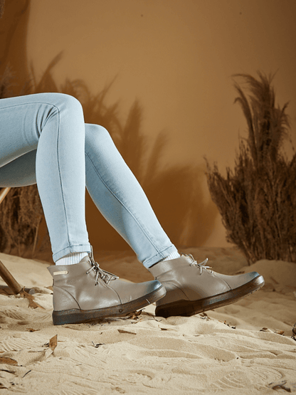 Polished Boots with an Effortless Classic Look