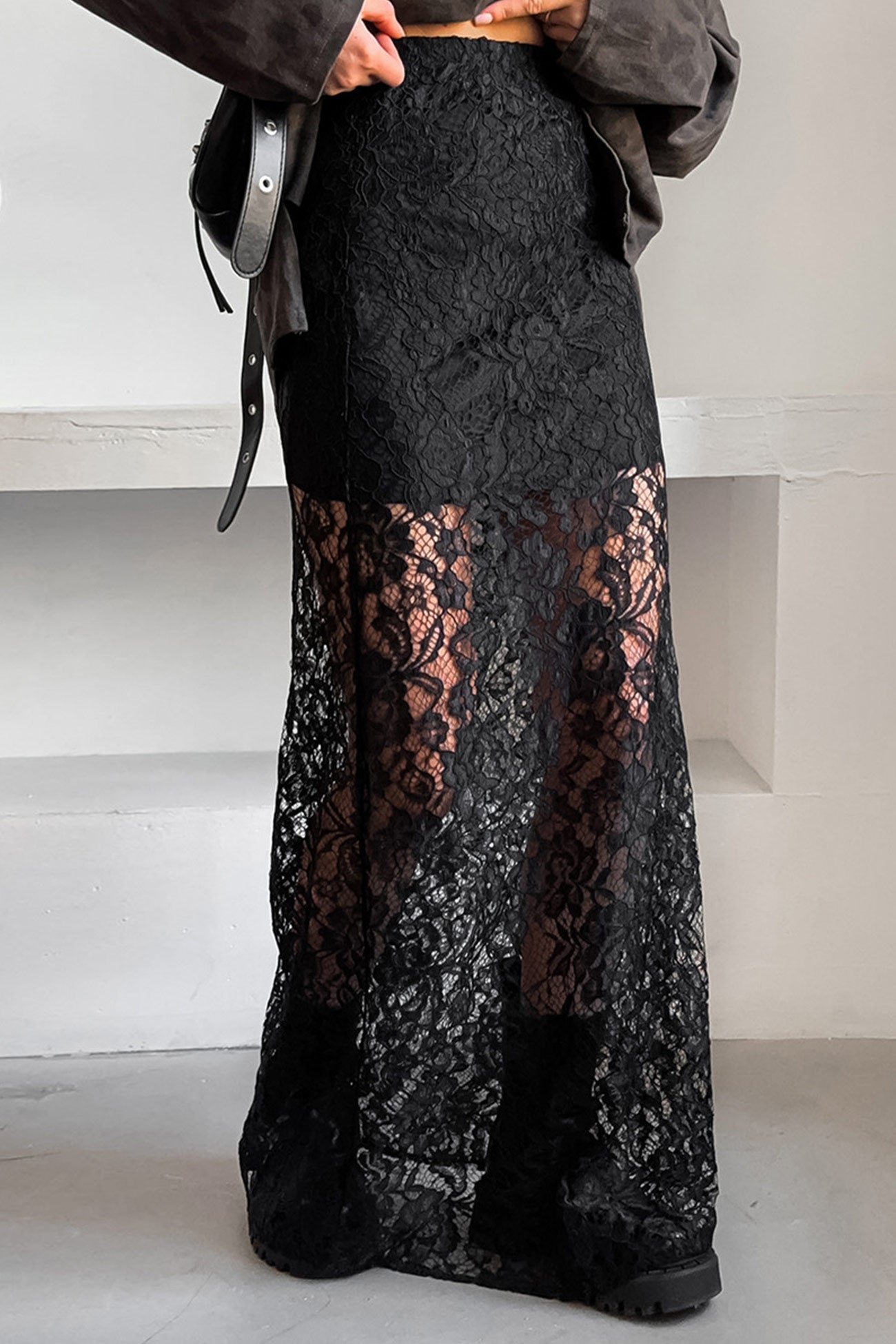 Well Tailored Garment with a Graceful Silhouette
