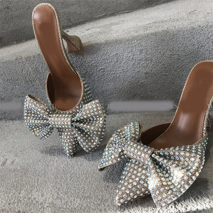 Classic Vintage Heels with a Flattering Fit