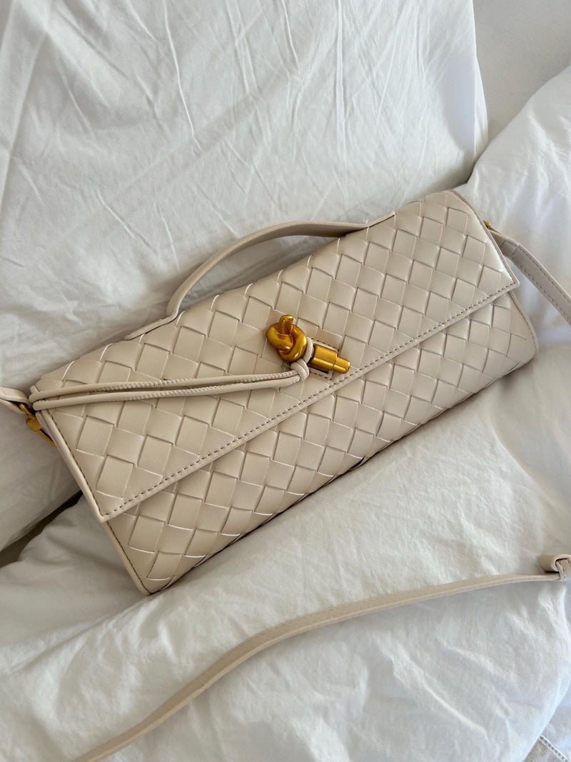 Elegantly Styled Bag for Everyday Wear