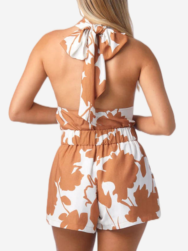 Effortlessly Elegant Top with a Timeless Design