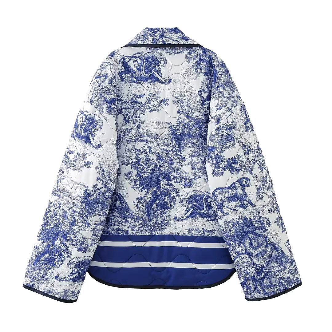 Gracefully Styled Jacket for Any Occasion