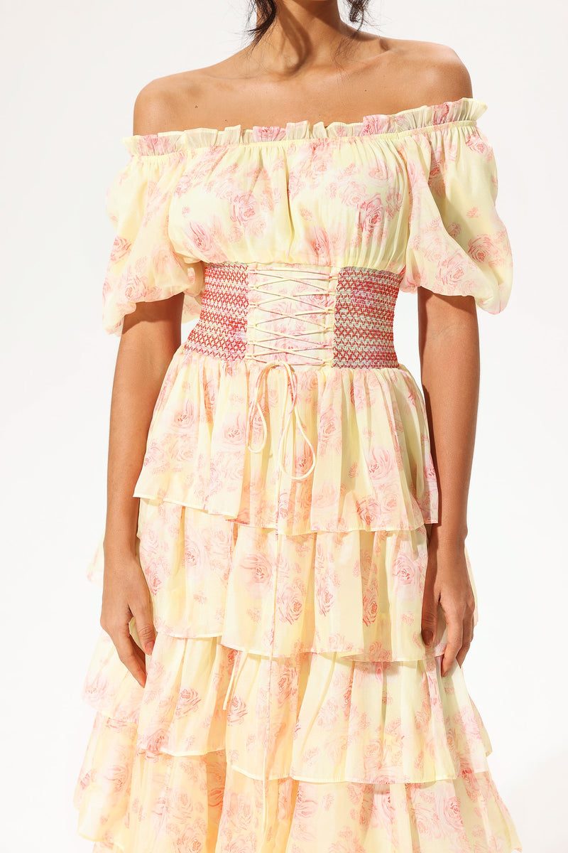 Beautifully Finished Dress in a Timeless Design