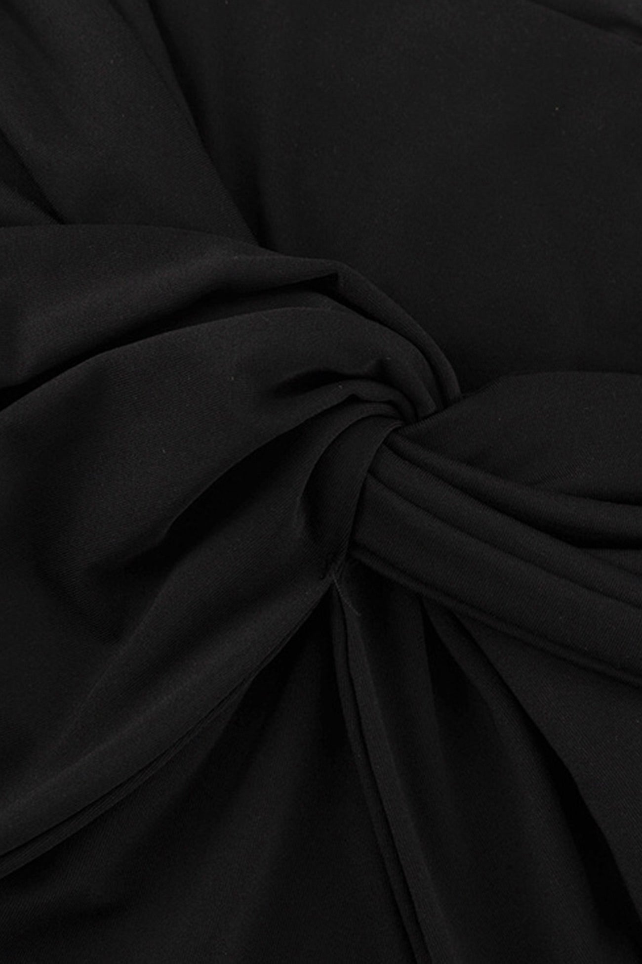 Beautifully Finished Top in a Timeless Design