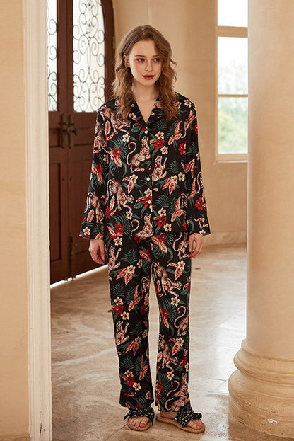Well Tailored Garment with a Graceful Silhouette