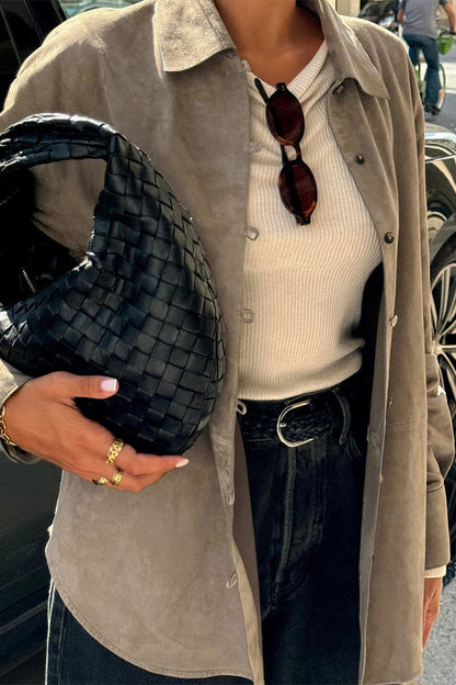 Effortlessly Elegant Blouse with a Timeless Design