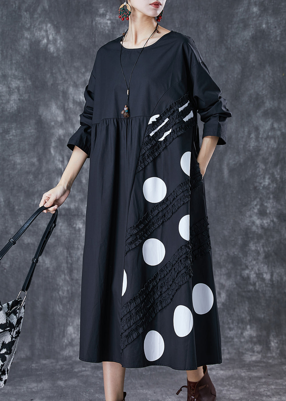 Gracefully Styled Dress for Any Occasion