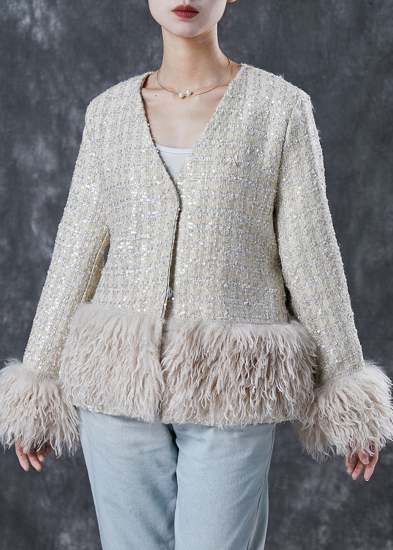 Elegantly Styled Coat for Everyday Wear