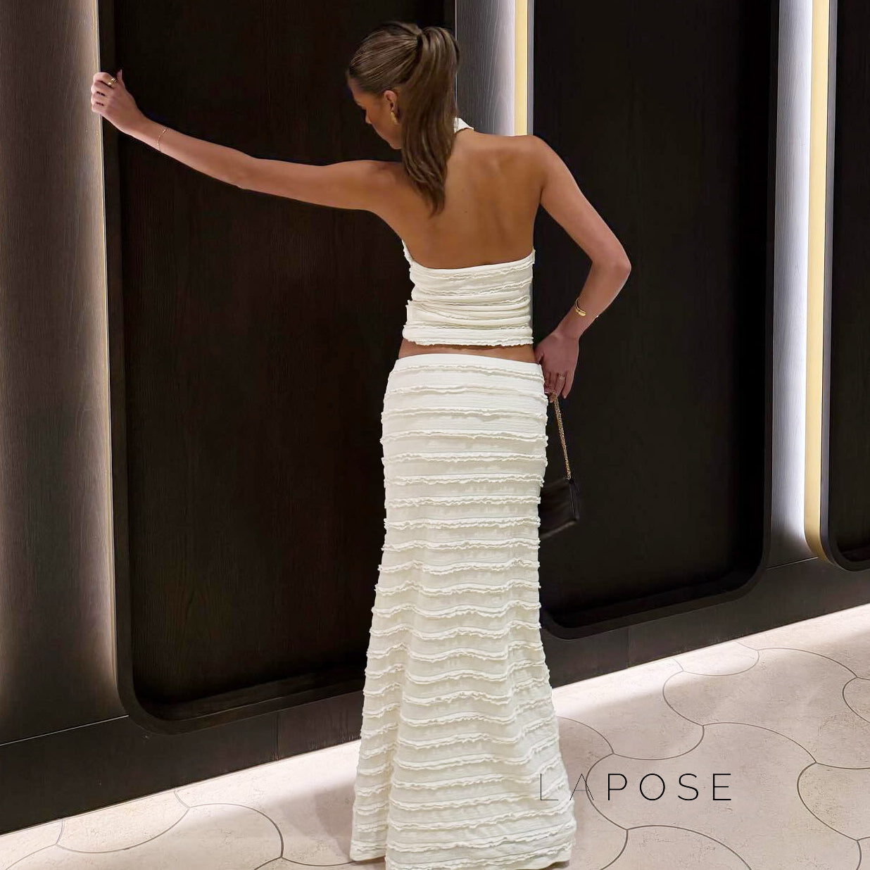 Beautifully Finished Garment in a Timeless Design
