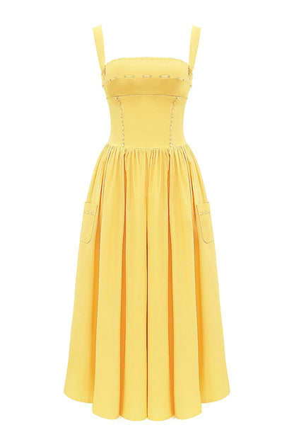 Sophisticated Dress with a Clean Classic Look