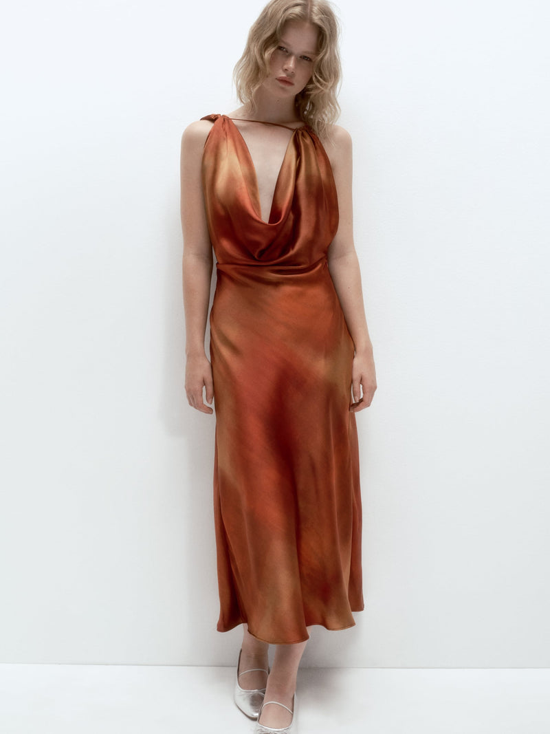 Classic Vintage Dress with a Flattering Fit