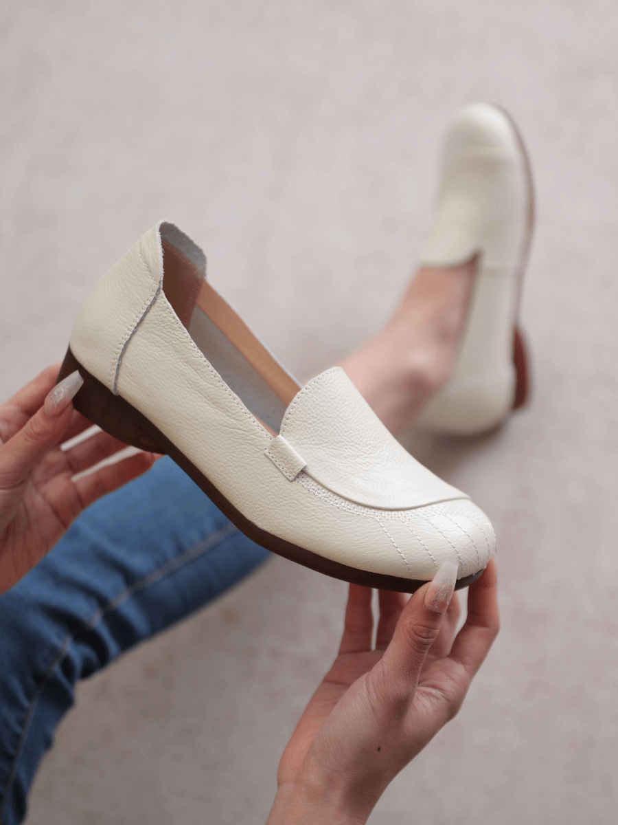 Gracefully Styled Garment for Any Occasion