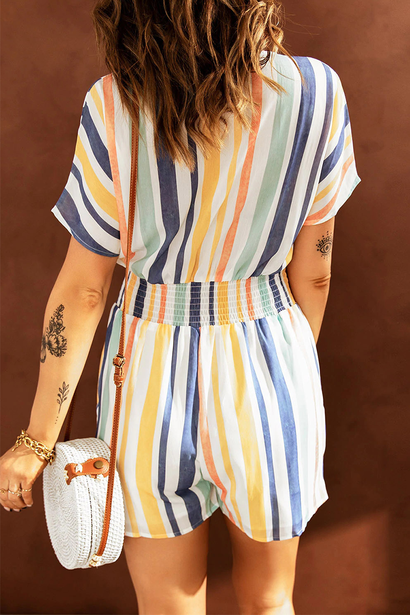 Effortlessly Elegant Garment with a Timeless Design