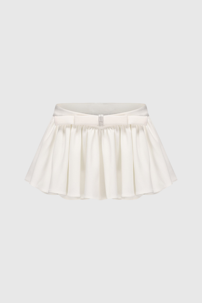 Gracefully Styled Garment for Any Occasion