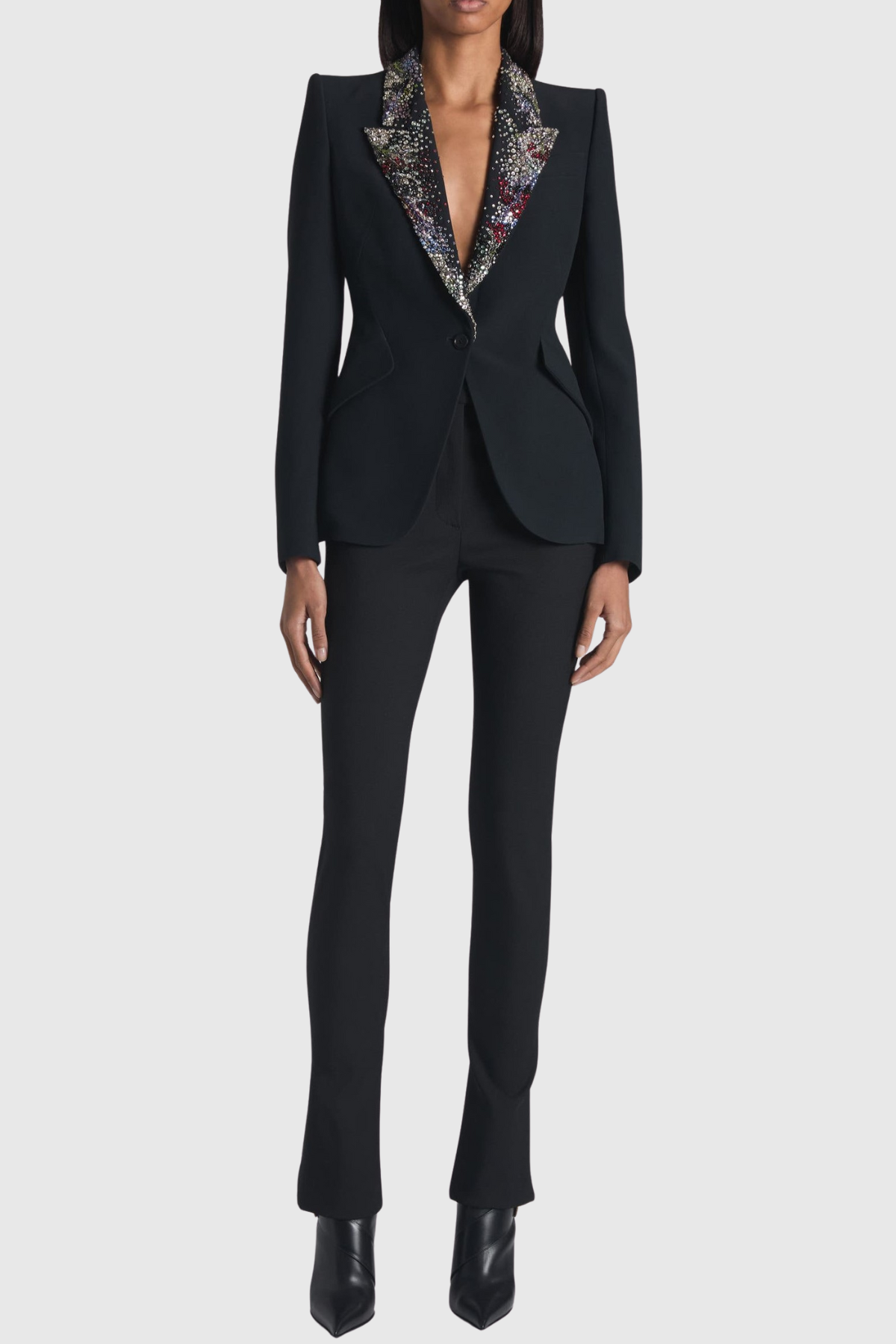 Well Tailored Garment with a Graceful Silhouette