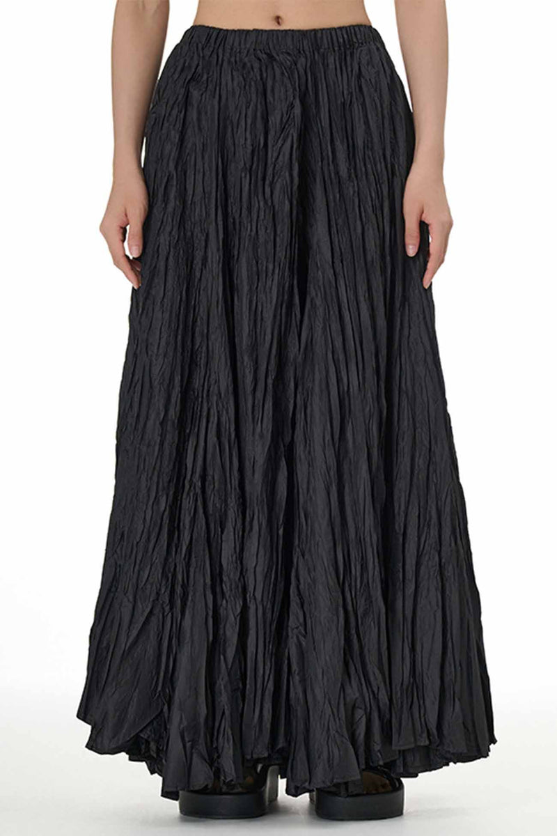 Gracefully Styled Garment for Any Occasion
