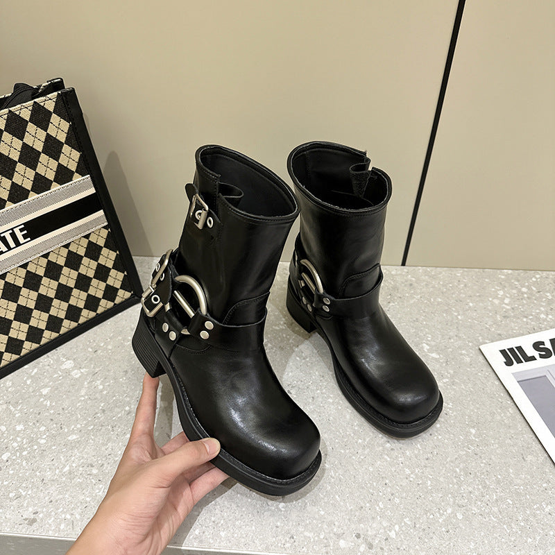 Beautifully Finished Boots in a Timeless Design