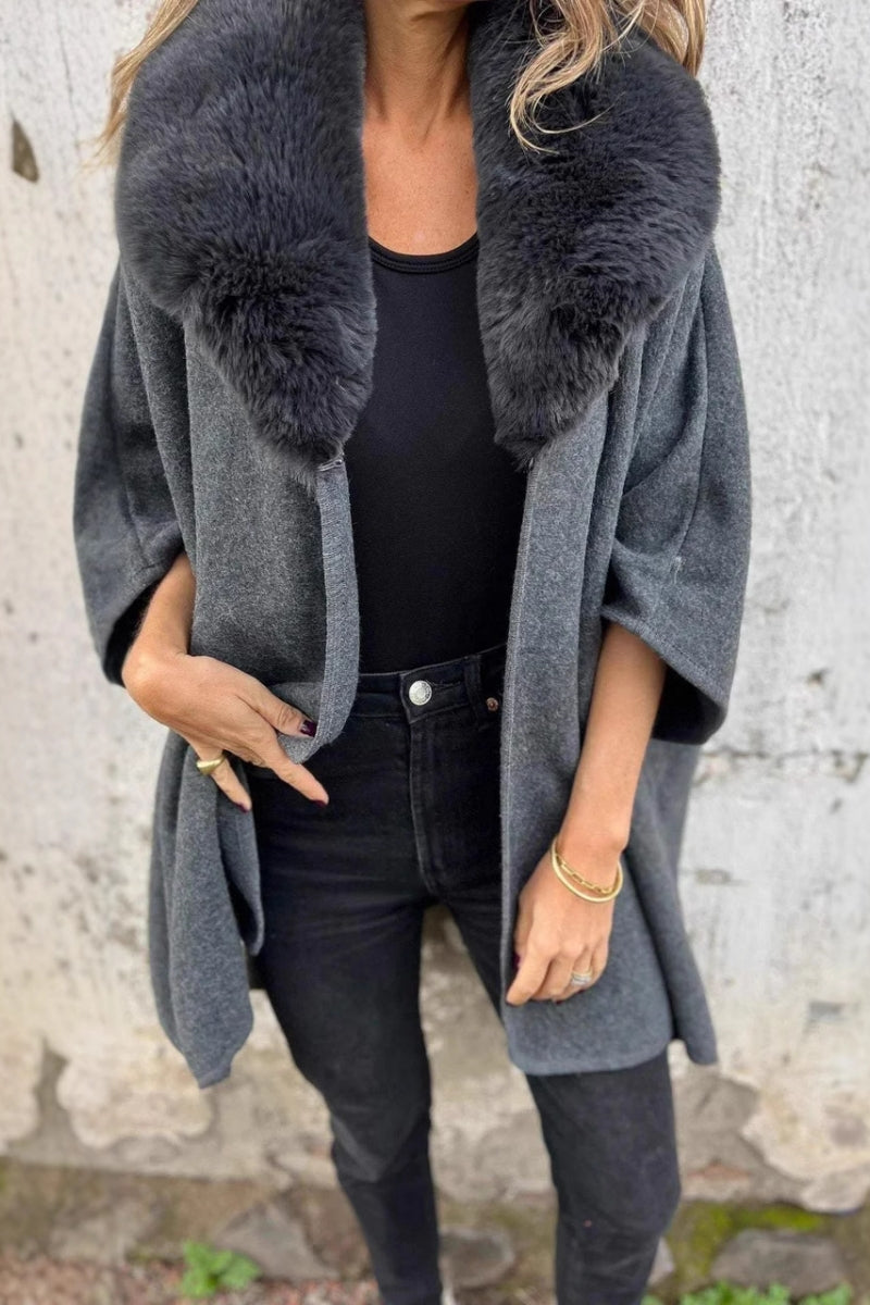 Well Tailored Cardigan with a Graceful Silhouette