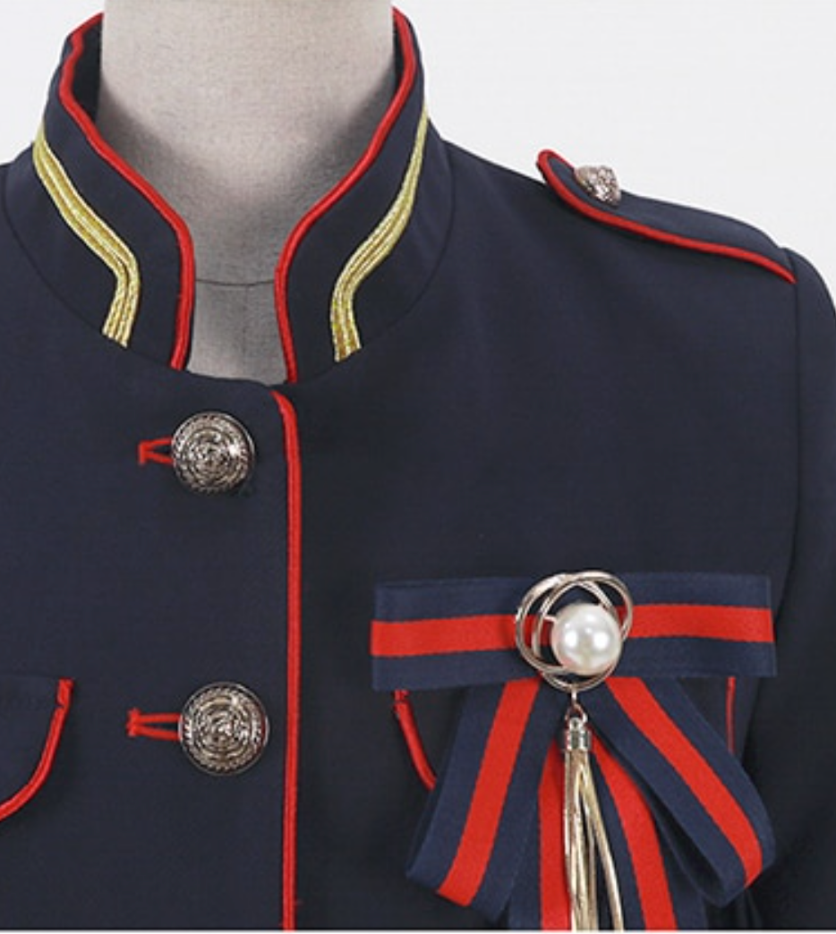 Gracefully Styled Garment for Any Occasion