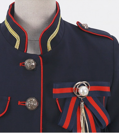 Gracefully Styled Garment for Any Occasion