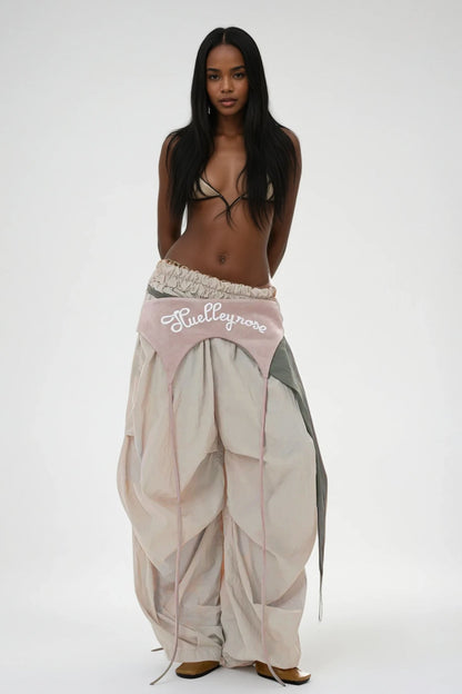 Well Tailored Pants with a Graceful Silhouette
