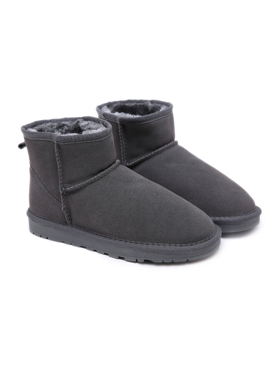 Gracefully Styled Boots for Any Occasion
