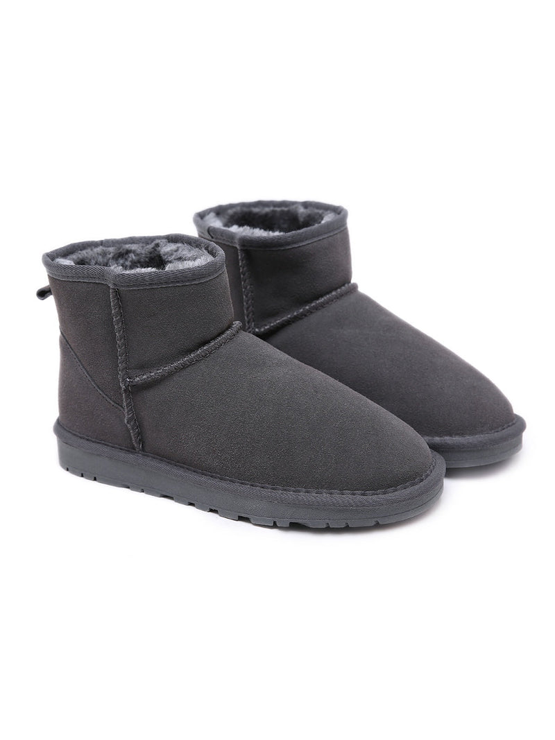 Gracefully Styled Boots for Any Occasion