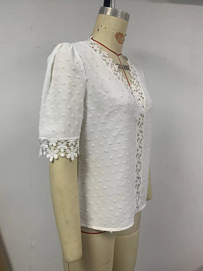 Sophisticated Blouse with a Clean Classic Look