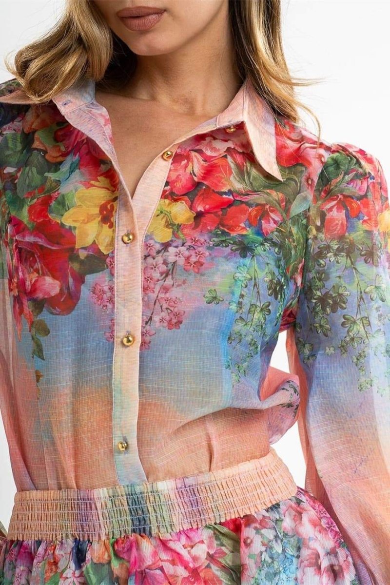 Effortlessly Elegant Blouse with a Timeless Design