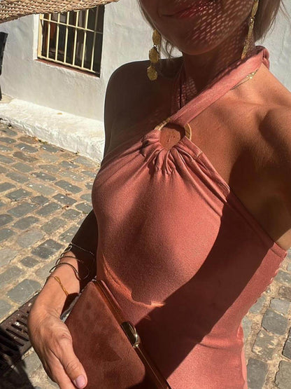 Beautifully Crafted Dress in a Classic Style