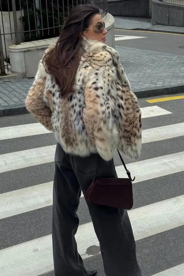 Gracefully Styled Jacket for Any Occasion