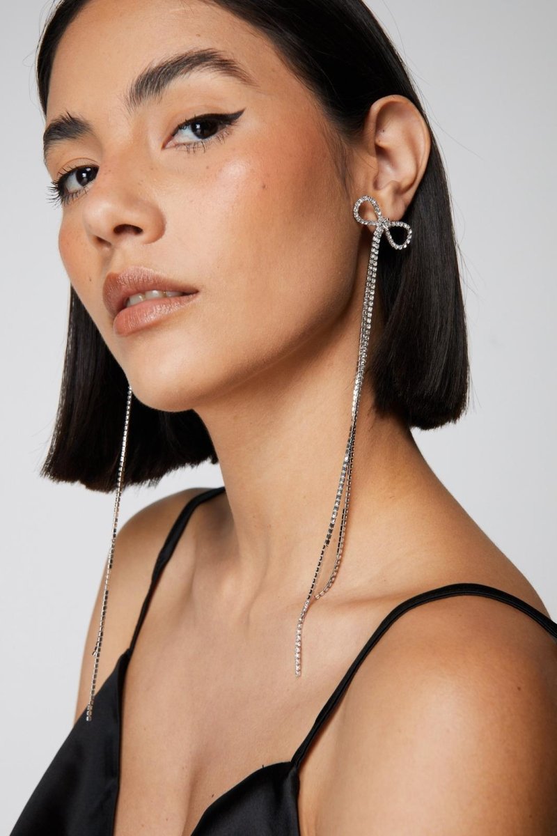 Gracefully Styled Garment for Any Occasion