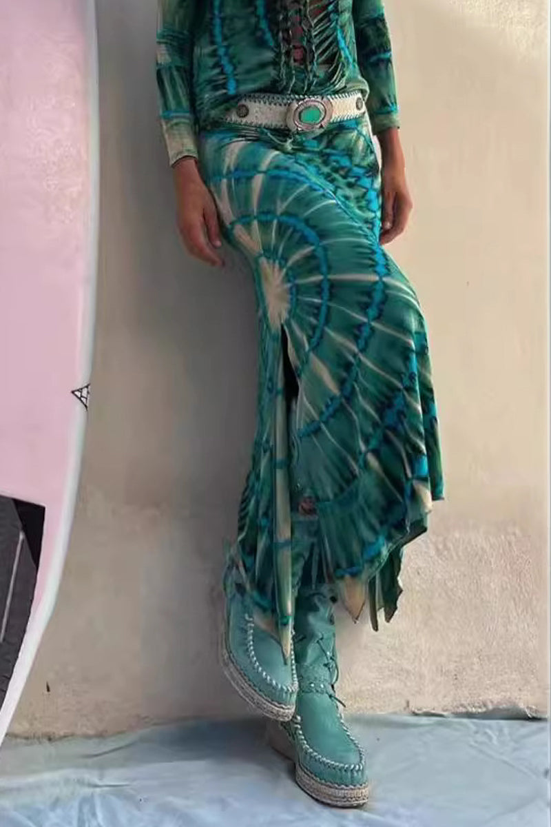 Well Tailored Garment with a Graceful Silhouette
