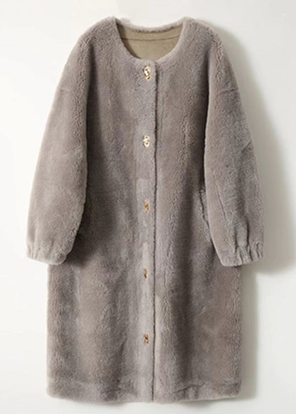 Beautifully Finished Coat in a Timeless Design