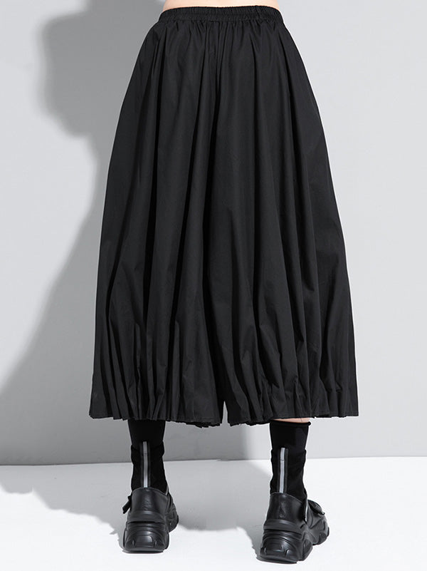 A Vintage Style Pants with Delicate Timeless Details